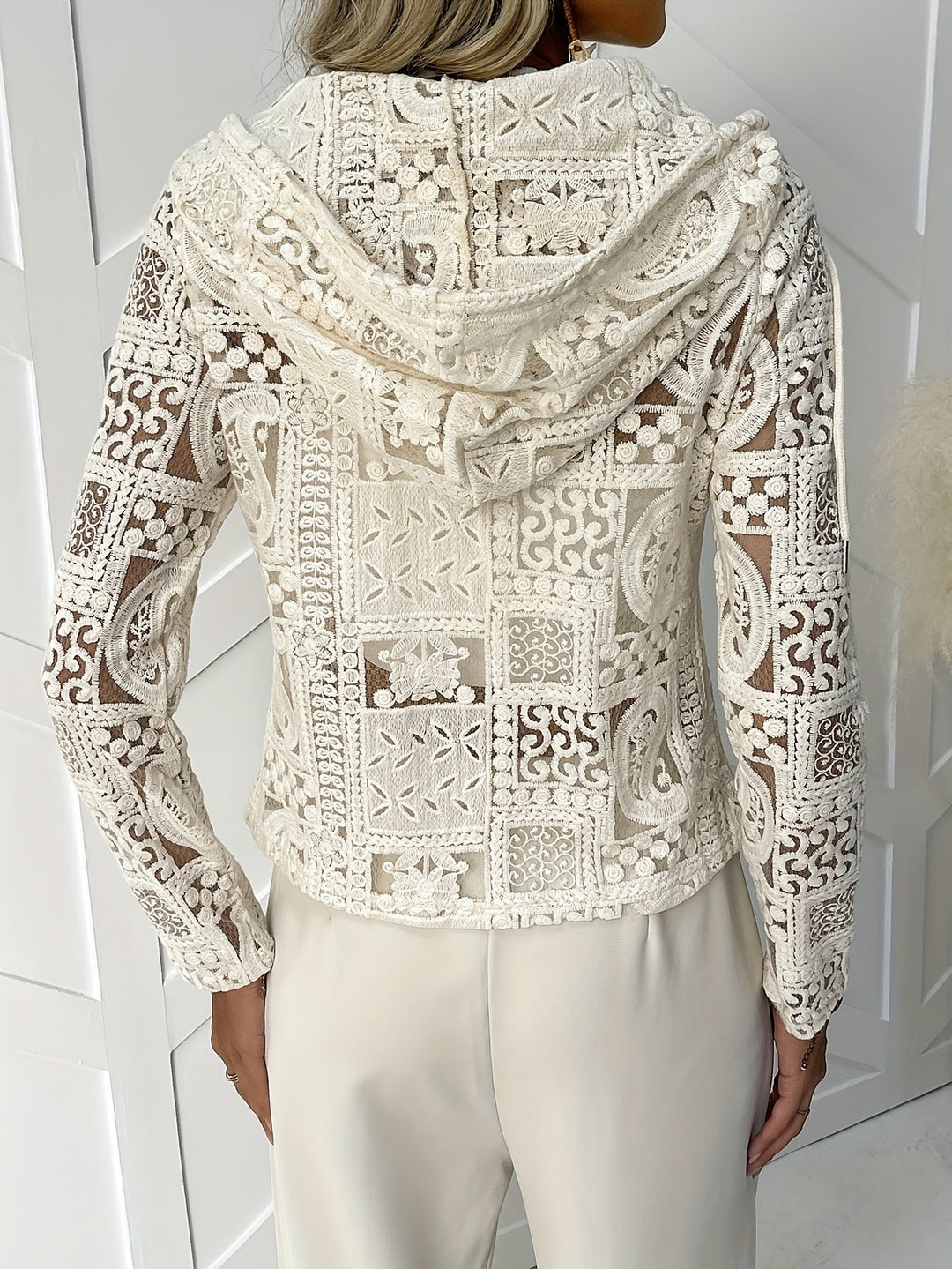 Kapuzenjacke | Spitzen- und Lochmuster | Elegante, leichte Jacke für alle Jahreszeiten